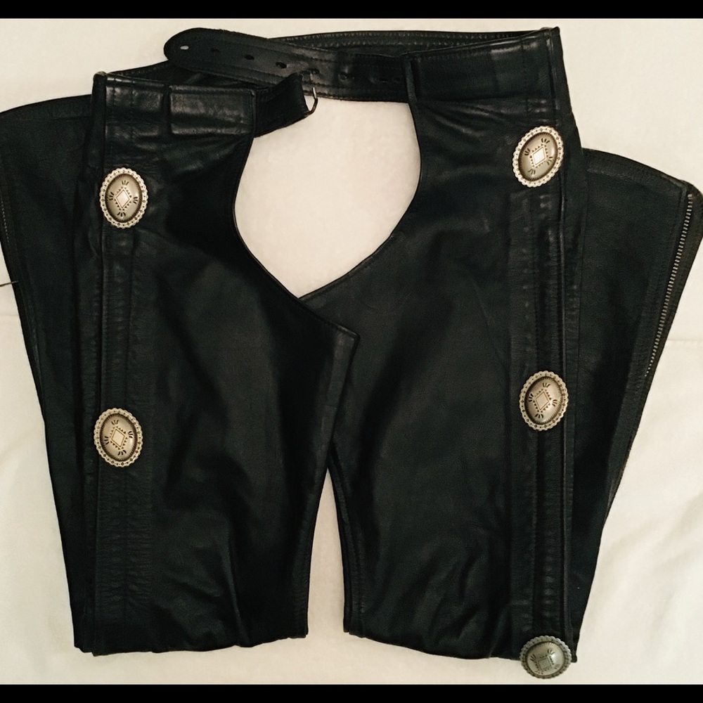 100% HANDMADE LEATHER CHAPS,ANTIQUE, 35 years old.